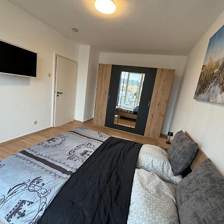 Haus Am Bahnhof Appartement Duisburg Buitenkant foto