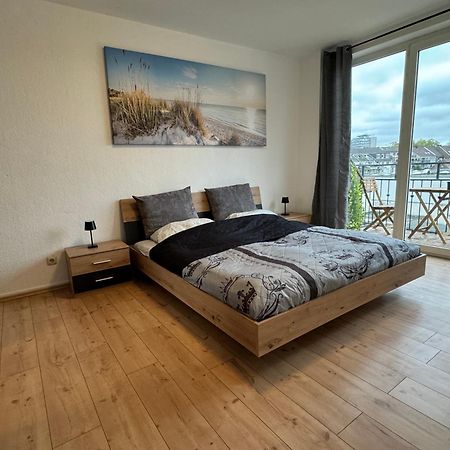 Haus Am Bahnhof Appartement Duisburg Buitenkant foto